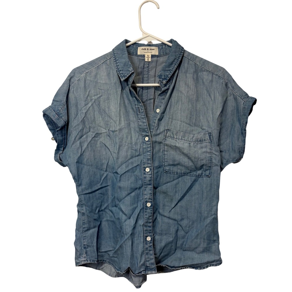 Cloth & Stone Anthropologie Button Down Women XS Blue Short Sleeve Chambray Top